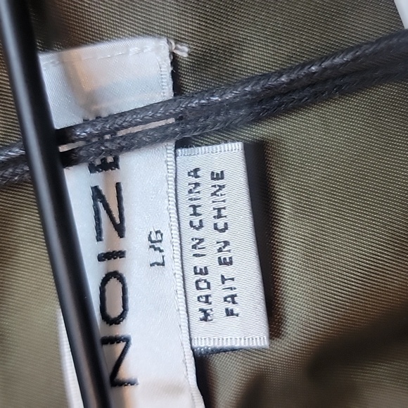 NOIZE | Miley Faux Shearling Sherpa Trucker Jacket - Picture 7 of 13